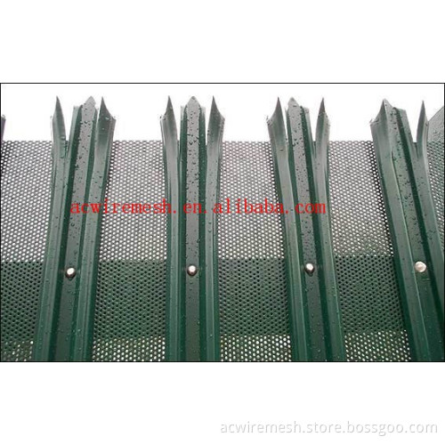 Durable metal palisade fence